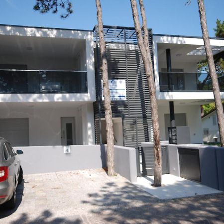 Residenza Due Perle Apartment Lignano Sabbiadoro Exterior photo